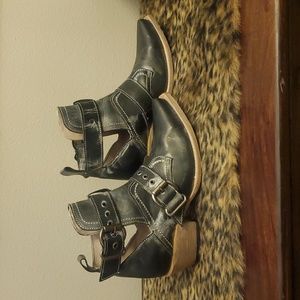 New Freebird Mayhem size 8 black booties